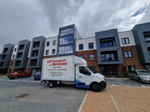 Best international removals company in Bletchley