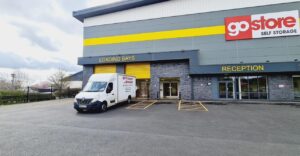 Online shopping boom fuels demand for warehouse space