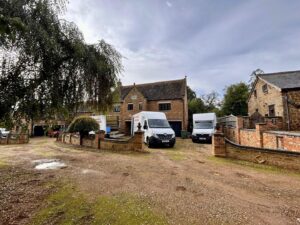 What are the main benefits of junk removal services?