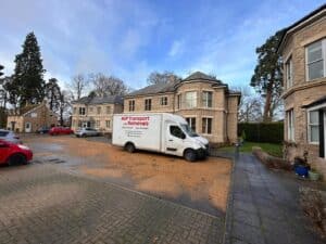 What are some removal firms in Oxford